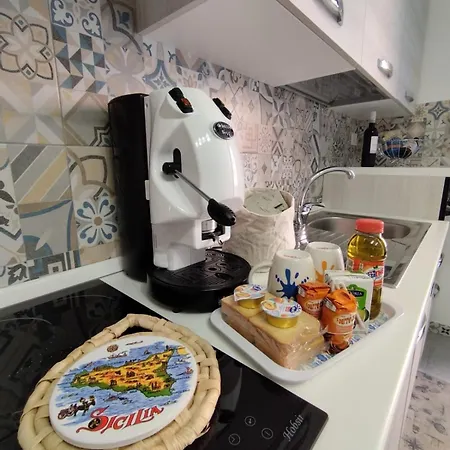 Giomasue' Nyaraló *