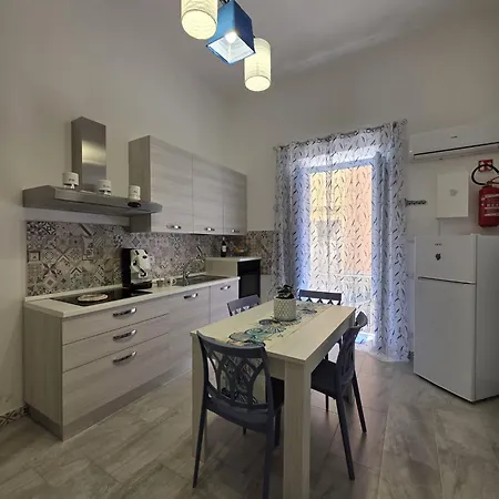 Nyaraló Giomasue' *