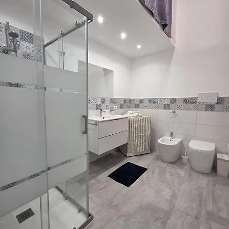 Giomasue' Nyaraló *